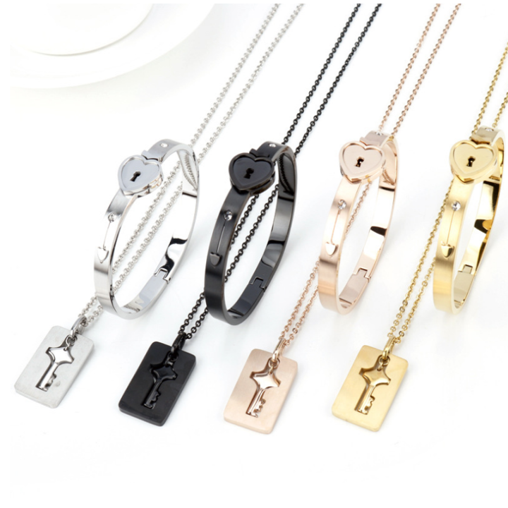 Bộ vòng tay cặp đôi Titan Đẹp Mà Rẻ ổ khóa Và chìa khóa cổ điển - Cam kết 1 đổi 1 nếu hoen,gỉ sét