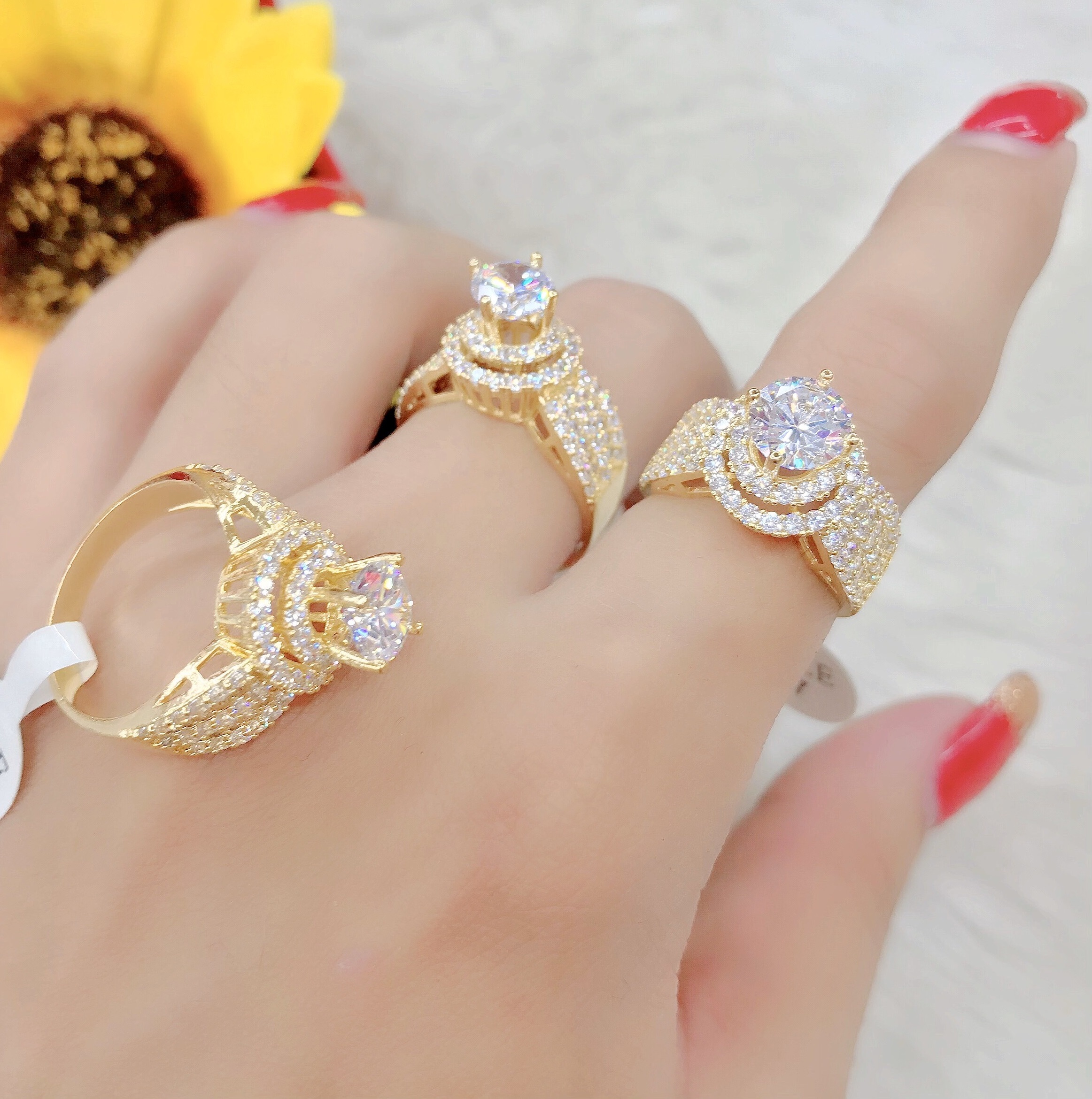 Nhẫn đôi vàng 18k - Giá Tốt, Miễn Phí Vận Chuyển, Đủ Loại | Shopee Việt Nam