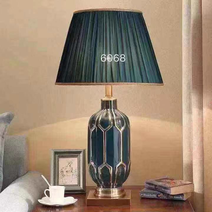 Đèn ngủ để bàn cao cấp
