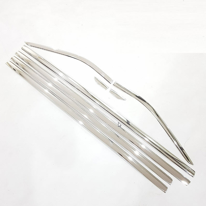 Nẹp chân kính theo xe Mitsubishi Xpander 2018-2022