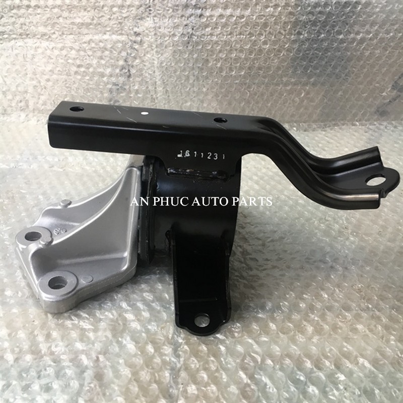 Cao su chân hộp số, Cao su chân máy trái Xpander số tự động 2018-2025 chính hãng #Mitsubishi 2910A320