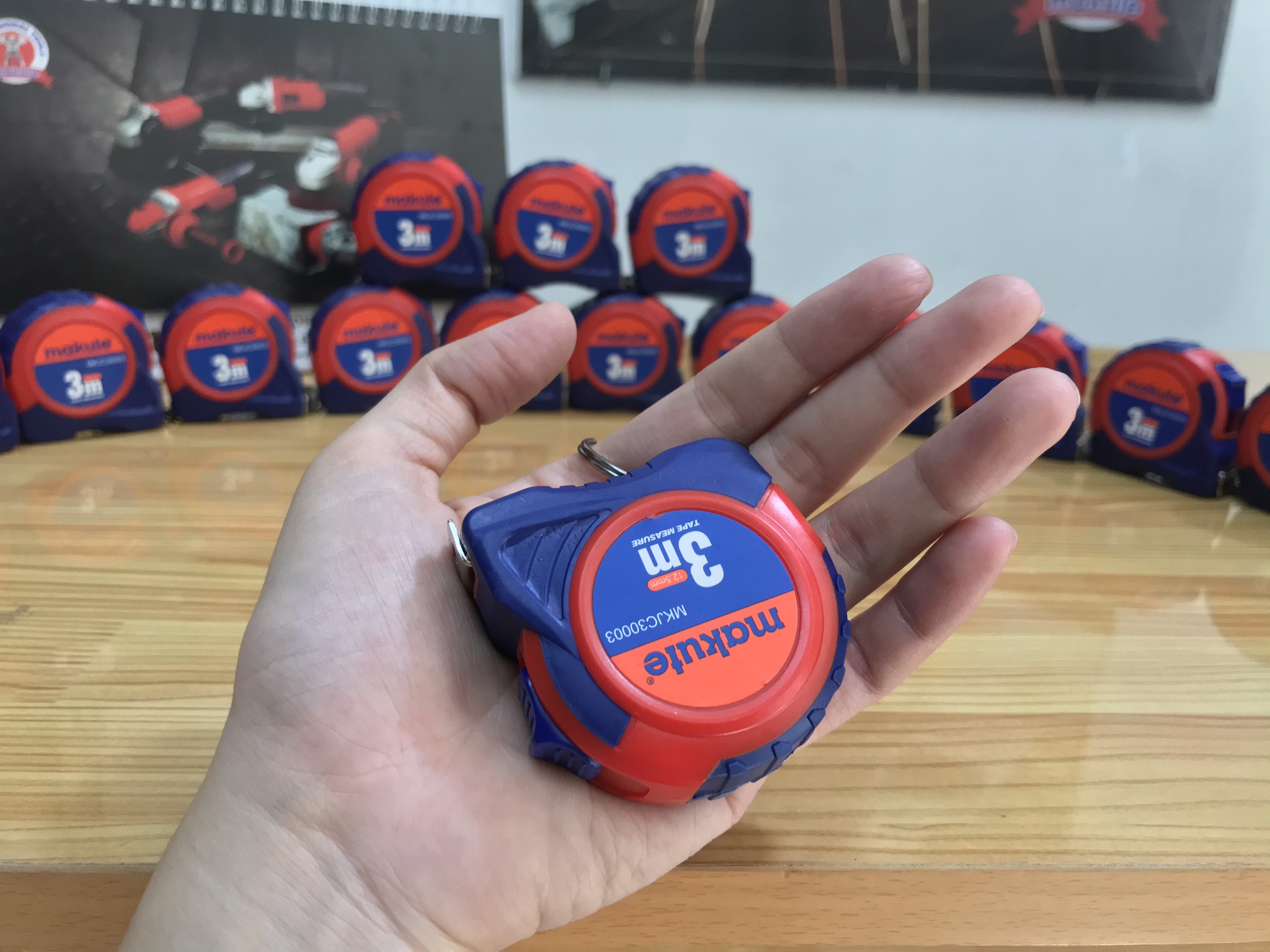Thước Dây cuộn thép 3m Makute