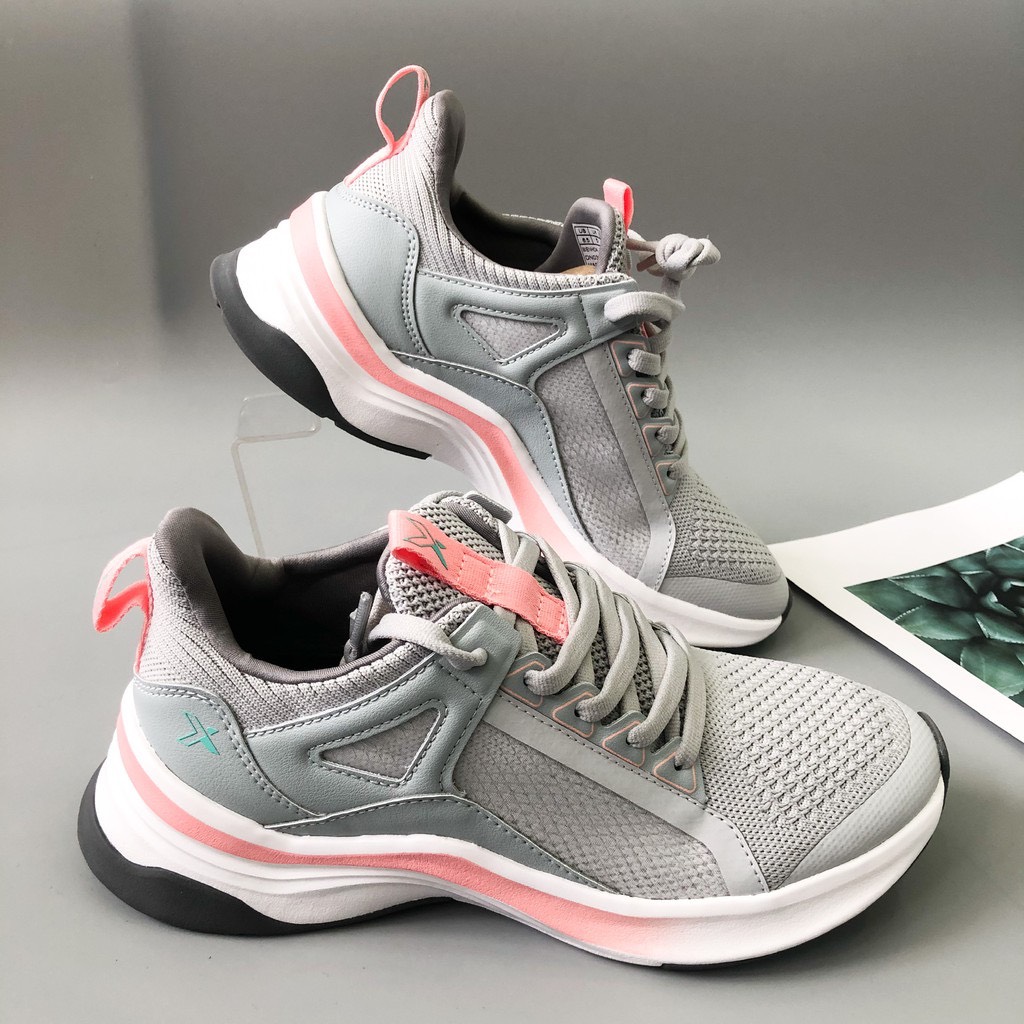 Giày thể thao nữ biti's hunter x festive washed-pink grey dswh035xam
