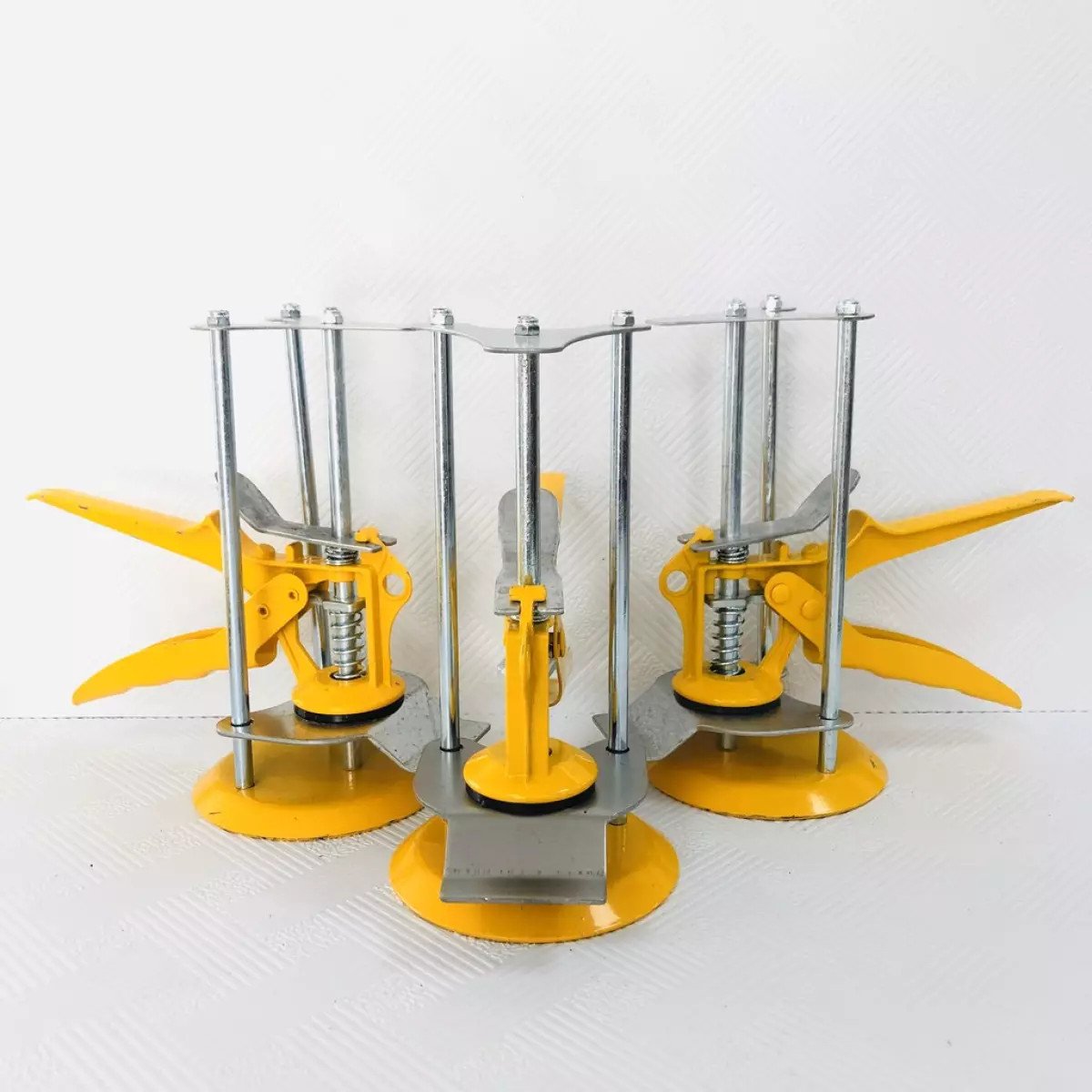 Con kê kích gạch ốp tường chịu lực tối đa 85kg - Kích kê gạch chân tường