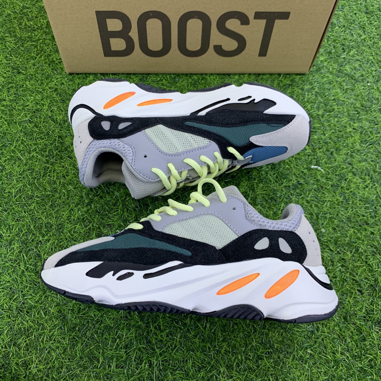 Giầy thể thao Yeezy 700 OG thời trang nam nữ