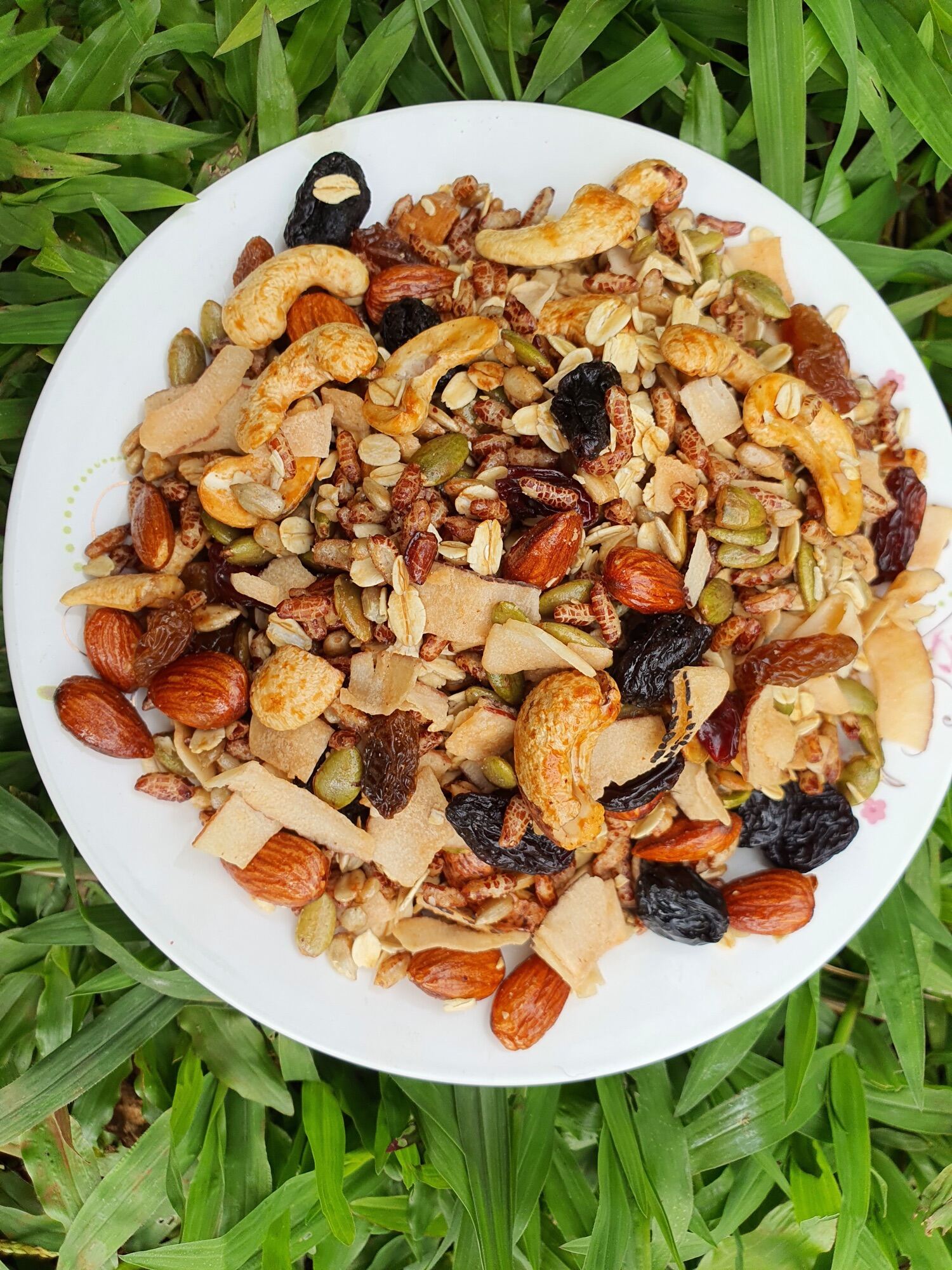 Granola cao cấp full hạt (8 loại hạt) 80% hạt 500gr
