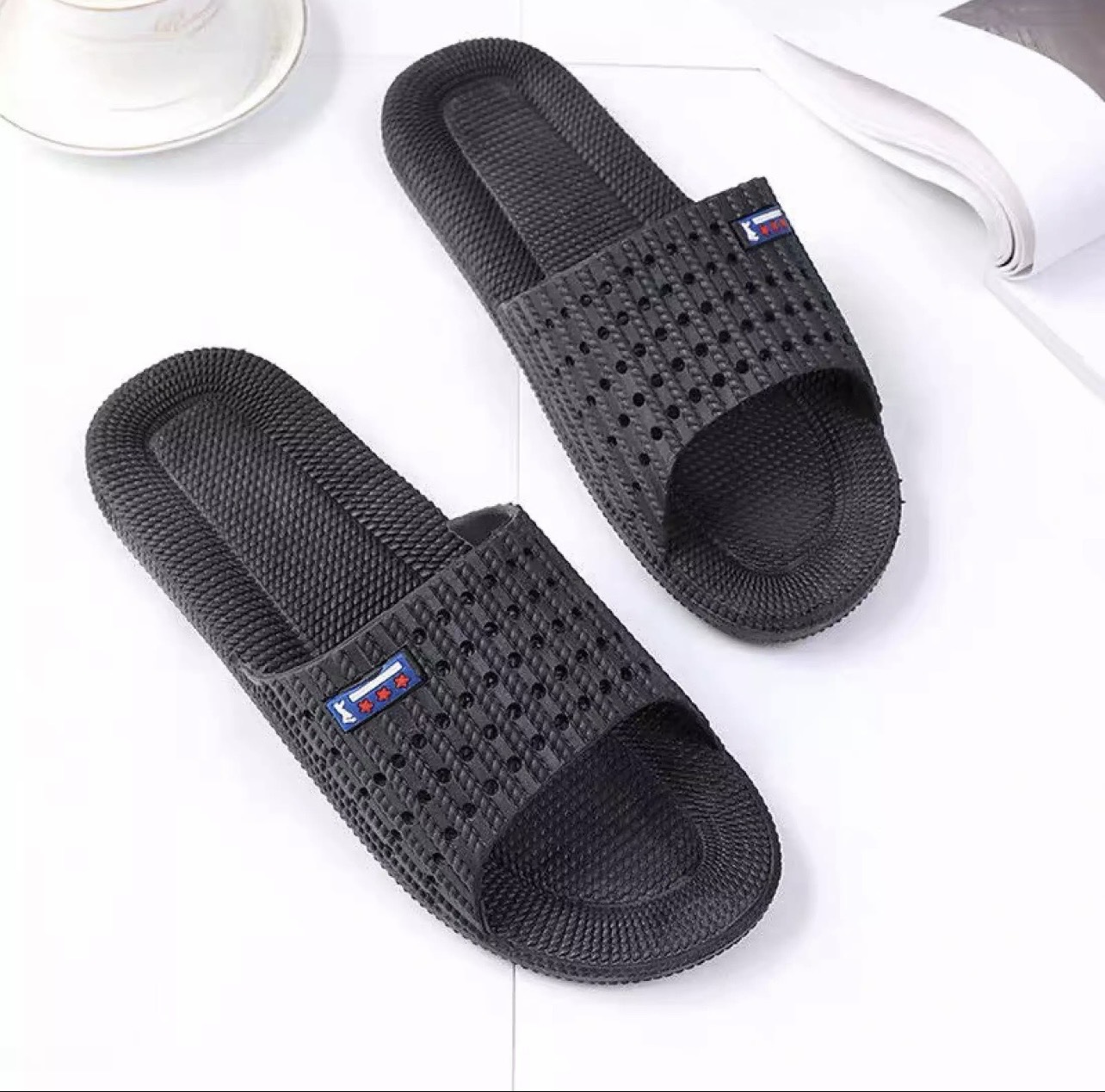 [MIỄN SHIP] DÉP NHỰA XƯỞNG LÀM NAY TẶNG GIÁ ƯU ĐÃI_NHỰA CAO CẤP _THƯƠNG HIỆU VIỆT_DÉP MANG MỀM MẠI ÊM CHÂN CHỐNG TRƠN TRƯỢT_MANG KHÔNG PHAI MÀU_NAM NỮ ĐỀU DÙNG ĐƯỢC_2 MÀU XANH VÀ ĐEN_SIZE 39_43 SỈ TOÀN QUỐC