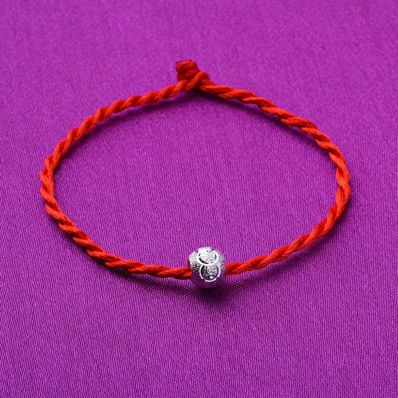 Vòng đeo tay chỉ đỏ may mắn - vt1105