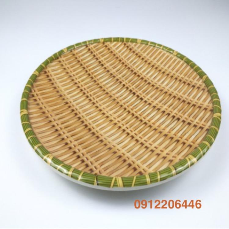 Combo 3 chiếc đĩa nhựa, mẹt nhựa họa tiết giả mây tre kích thước đường kính mỗi chiếc: 20cm, 25 cm , 30 cm