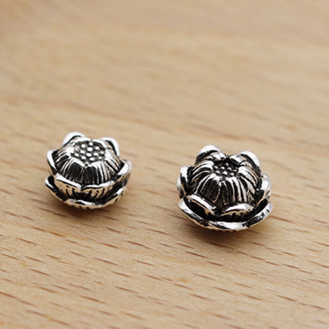 Charm bạc thái hoa sen