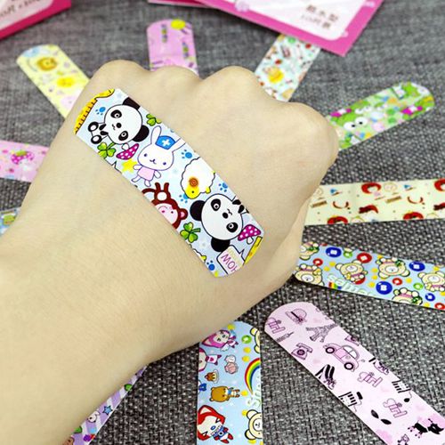 HỘP 100 MIẾNG BĂNG KEO CÁ NHÂN HÀN QUỐC NHIỀU HÌNH DỄ THƯƠNG NGỘ NGHĨNH - BĂNG DÁN VẾT THƯƠNG, VẾT TRÀY XƯỚC CHỐNG THẤM NƯỚC, THÔNG KHÍ BẢO VỆ VẾT THƯƠNG CỰC TỐT