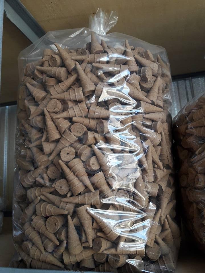 Trầm nụ Huế 350g sạch ( 100% trầm thật , 125nụ to )