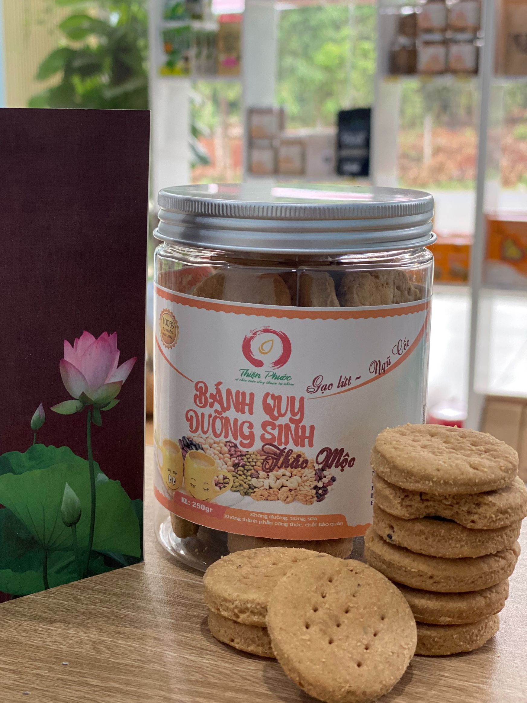 Bánh Quy Chay Thảo Mộc (250gr) - Bánh gạo lứt - Ngũ Cốc - Thuần Chay - Không Trứng, Sữa