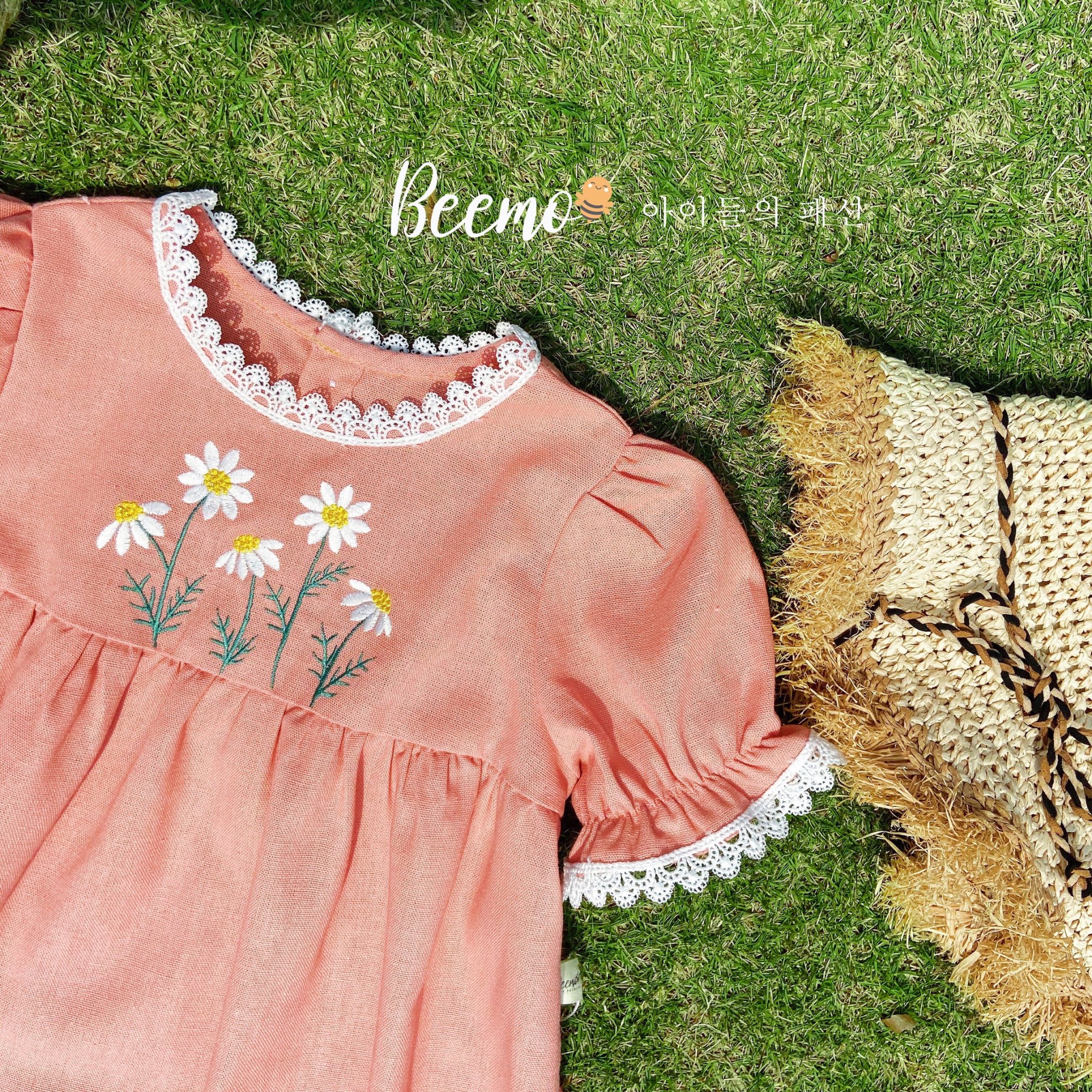 Váy/đầm Babydoll cho bé gái viền ren điệu đà phong cách đẹp hợp thời trang chất Linen mặc thoải mái đi học đi chơi