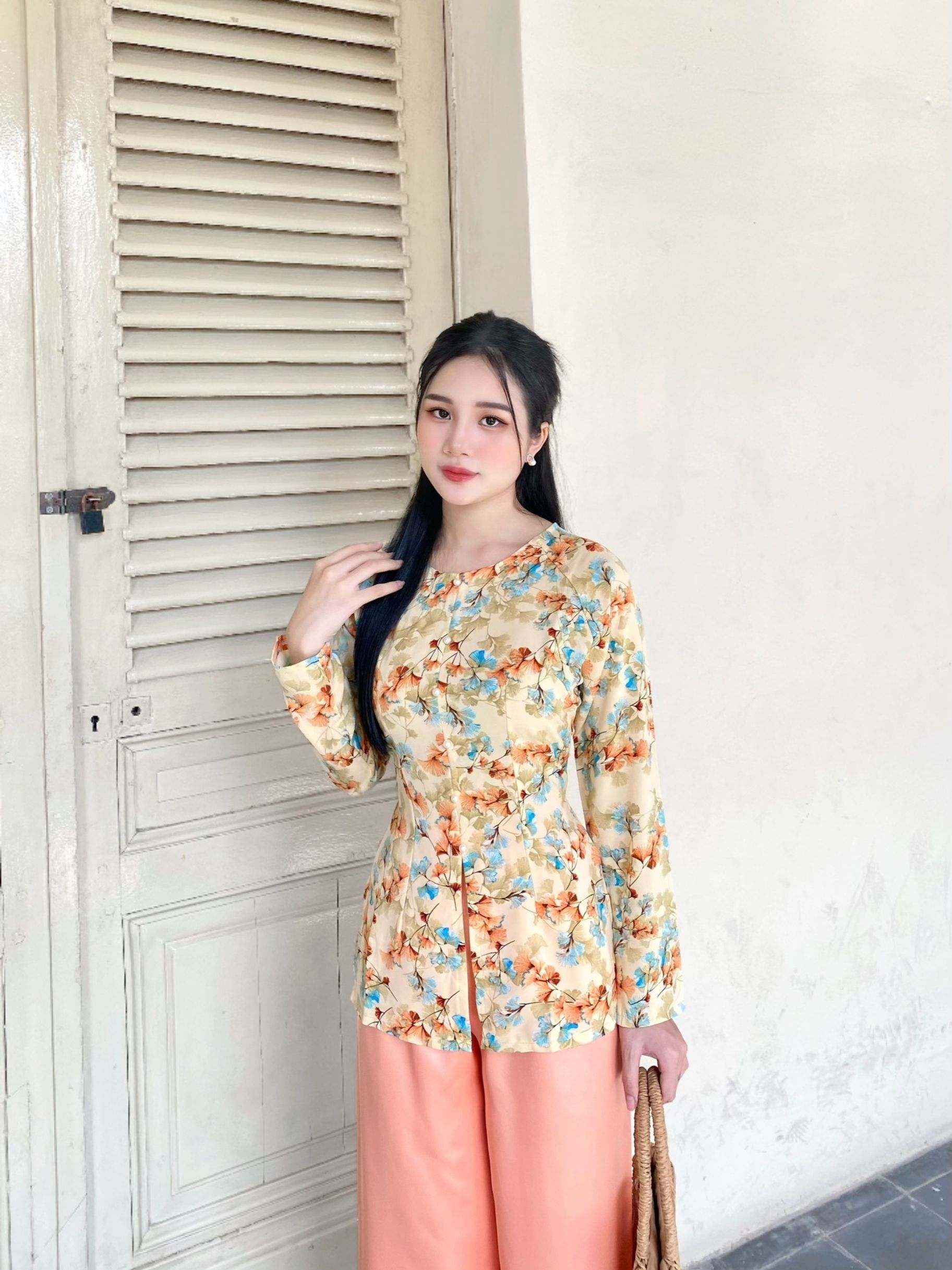 Bộ bà ba lụa mango mát mịn tay dài đính cúc ngọc bộ có kèm quần trơn L01