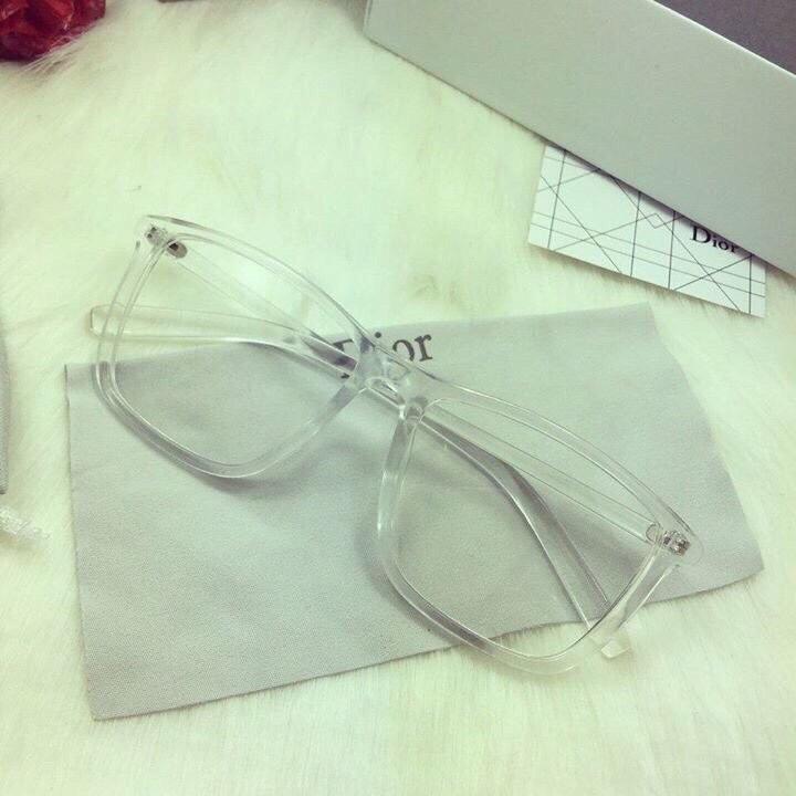 Kính mát chữ V tây trong Hàn Quốc MH8185 - Có video