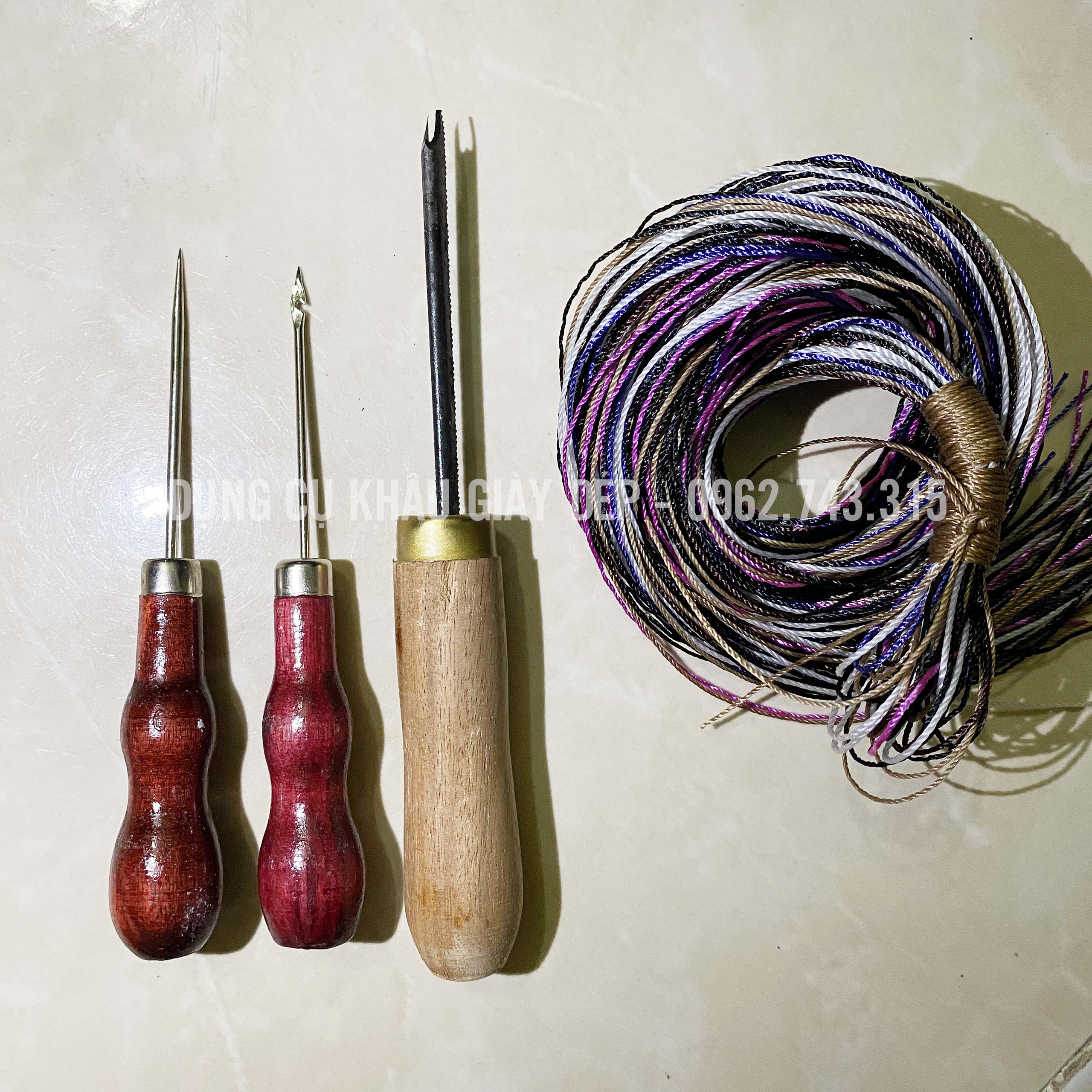 Bộ kim khâu giày tại nhà (Tặng chỉ)