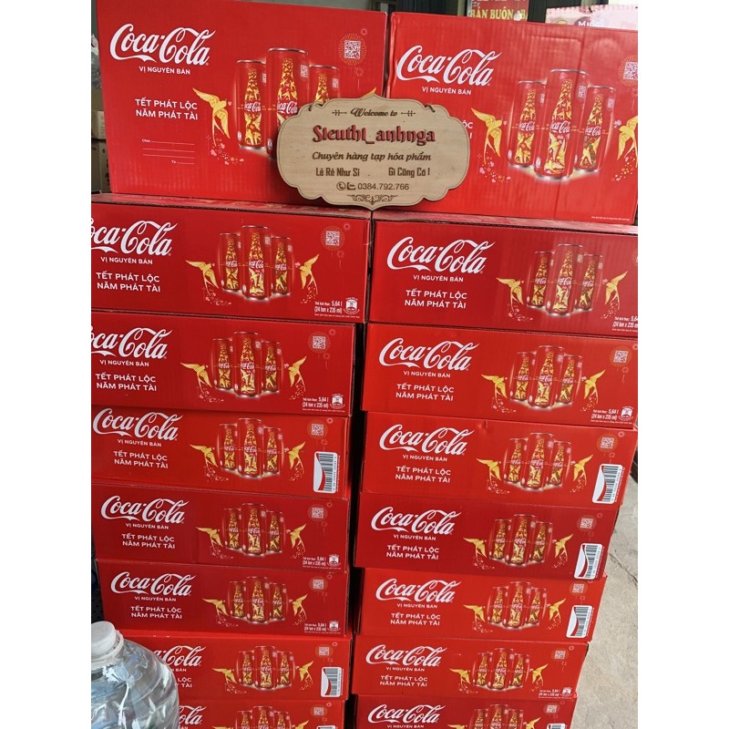 Thùng Coca-Cola Vị Nguyên Bản
