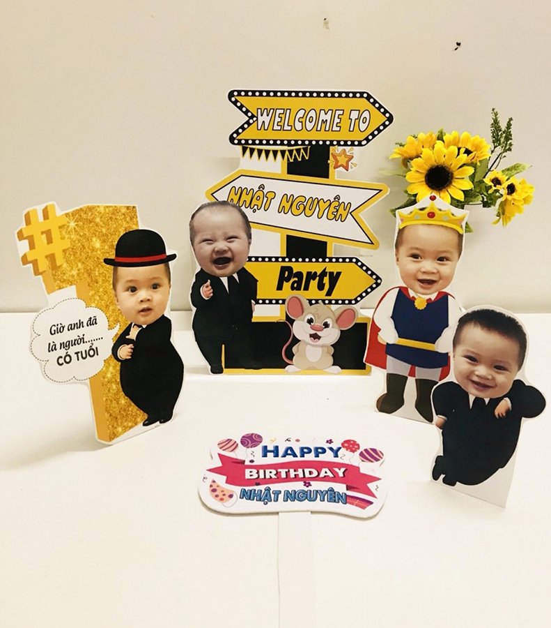 Set chibi để bàn sinh nhật bé trai hashtag cầm tay set nhật nguyên