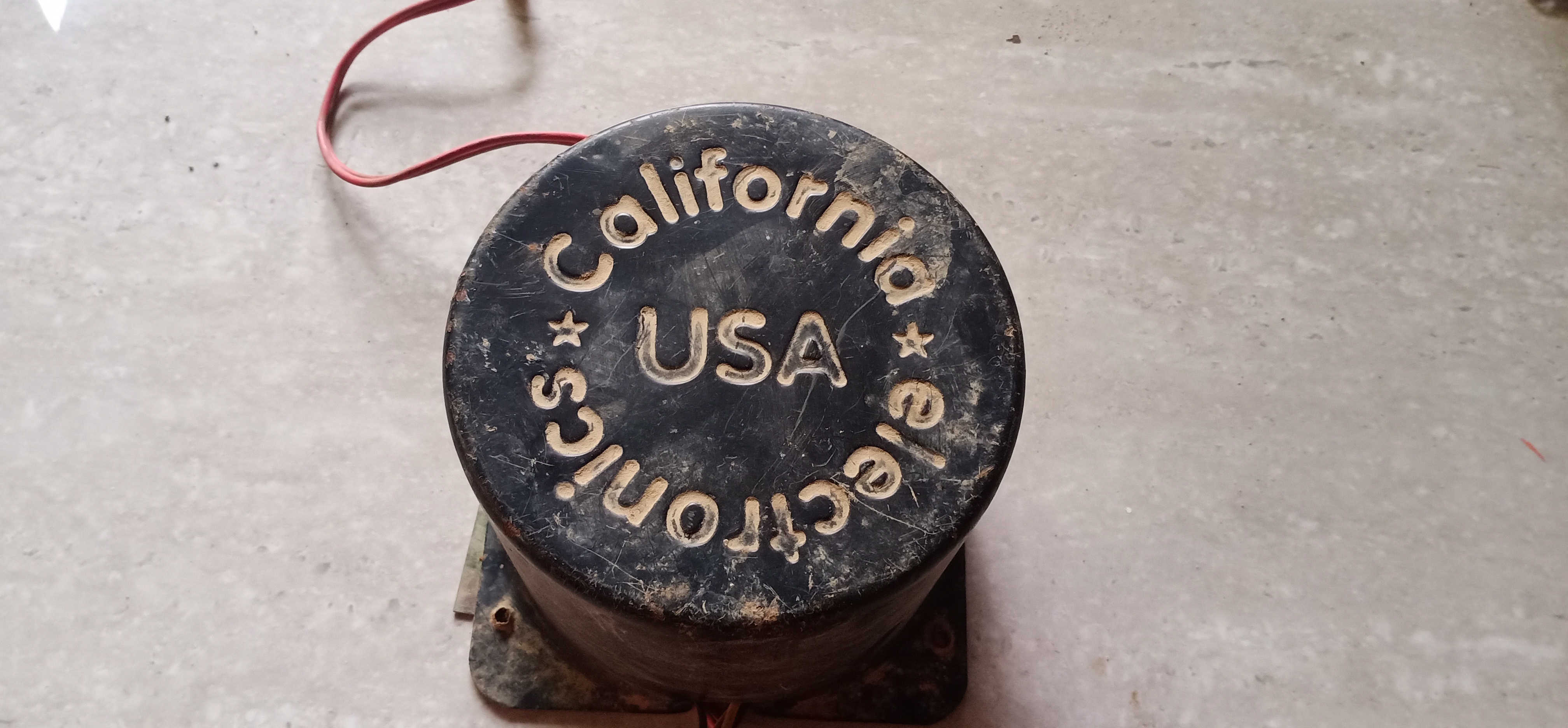 Biến áp xuyến cũ tháo từ amply california 12 sò lớn