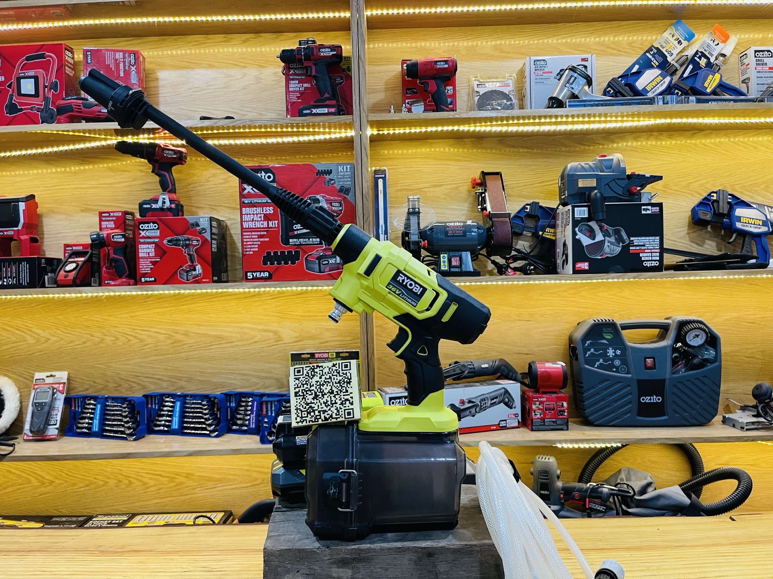 Máy rửa xe pin 40v ryobi mới 99% nhập khẩu mỹ