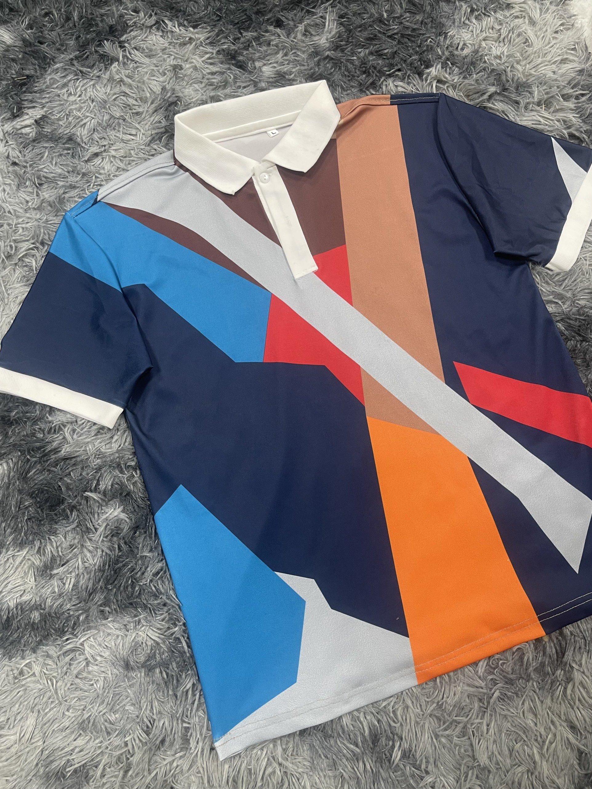 Áo POLO thiết kế theo Y của sư MINH TUỆ có cổ màu Trắng