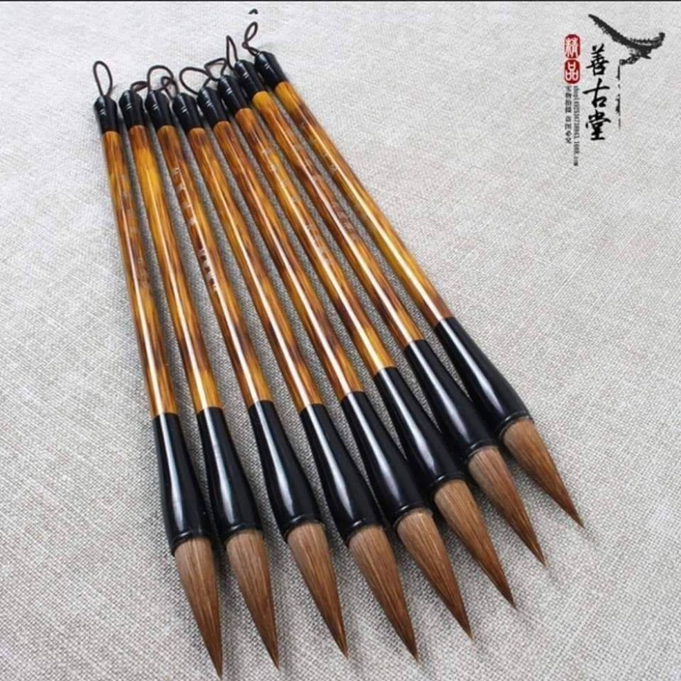 bút lông lang hào,,Lông bút: lông sóiCông năng：Thư pháp, thư họa.Xuất phong 3,5cm, khẩu kính 1cm