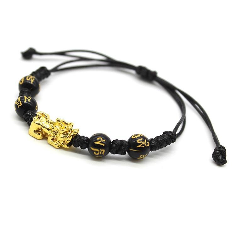 Vòng Tay Phong Thủy Hạt Châu Tỳ Hưu Vàng Chỉ Đen LD043