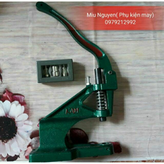 Máy đóng cúc. Máy Kam xanh
