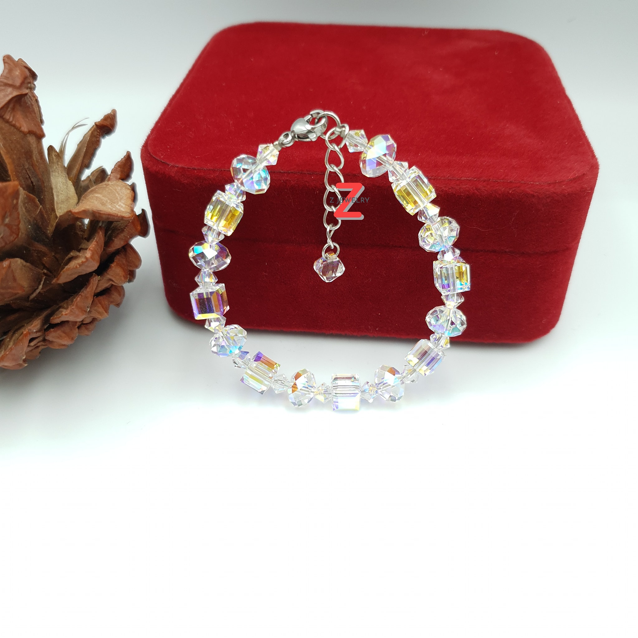 Lắc tay pha lê Swarovski handmade vuông trắng