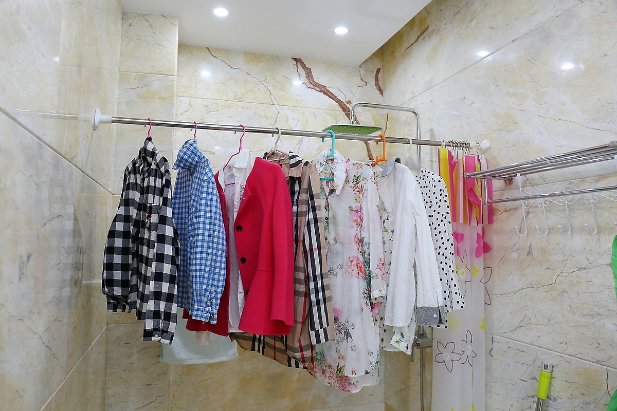 Gậy phơi đồ đa năng gấp gọn không cần khoan tường
