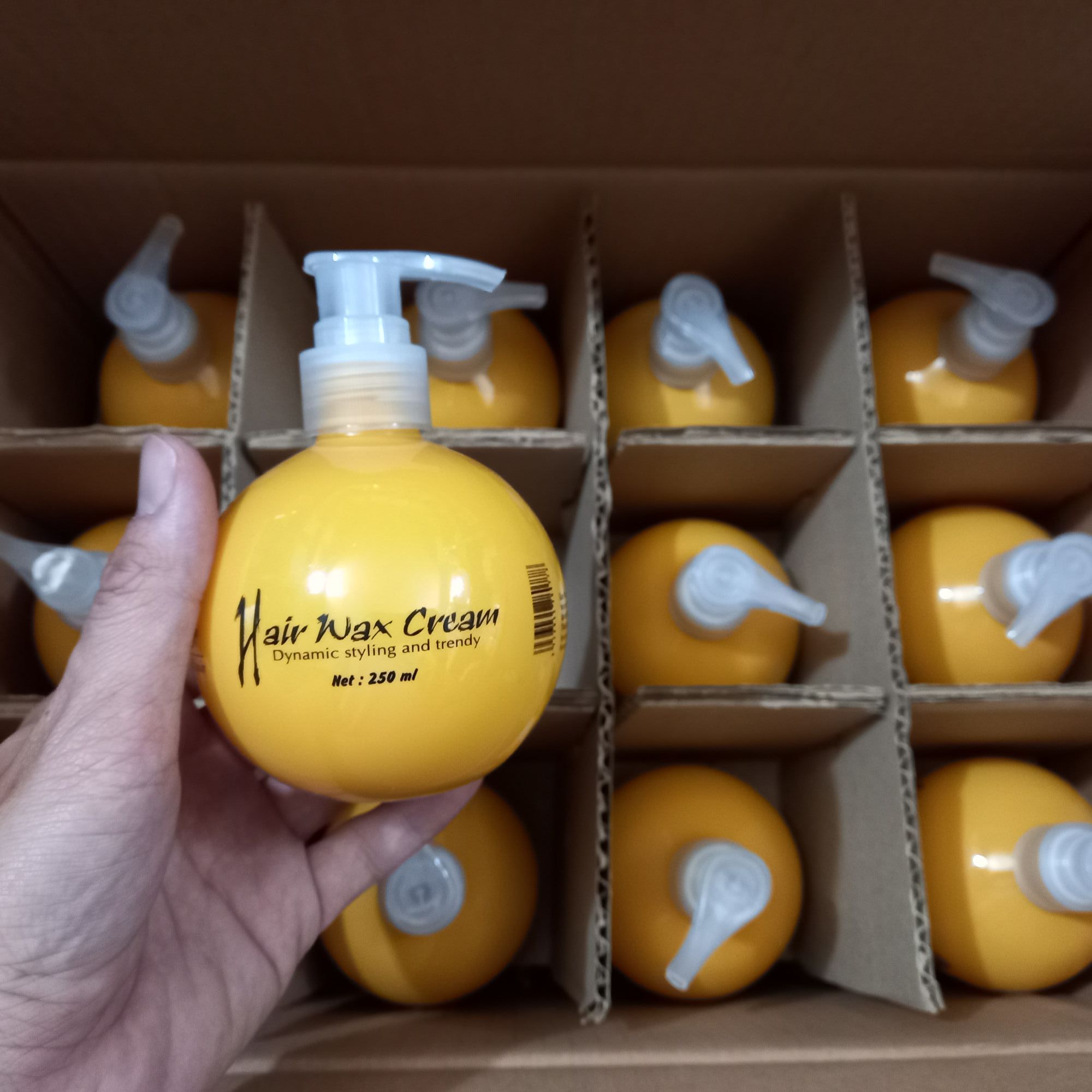 Kem wax tạo lọn tóc uốn Hair Wax Cream Nobana 250ml