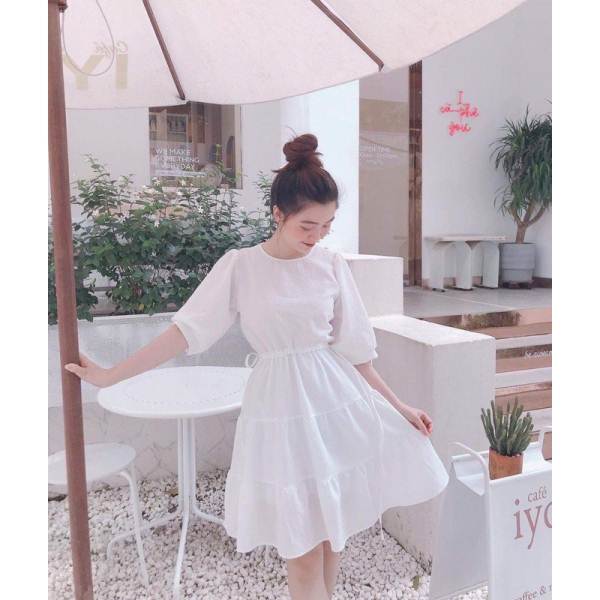 Váy tay lỡ ba tầng