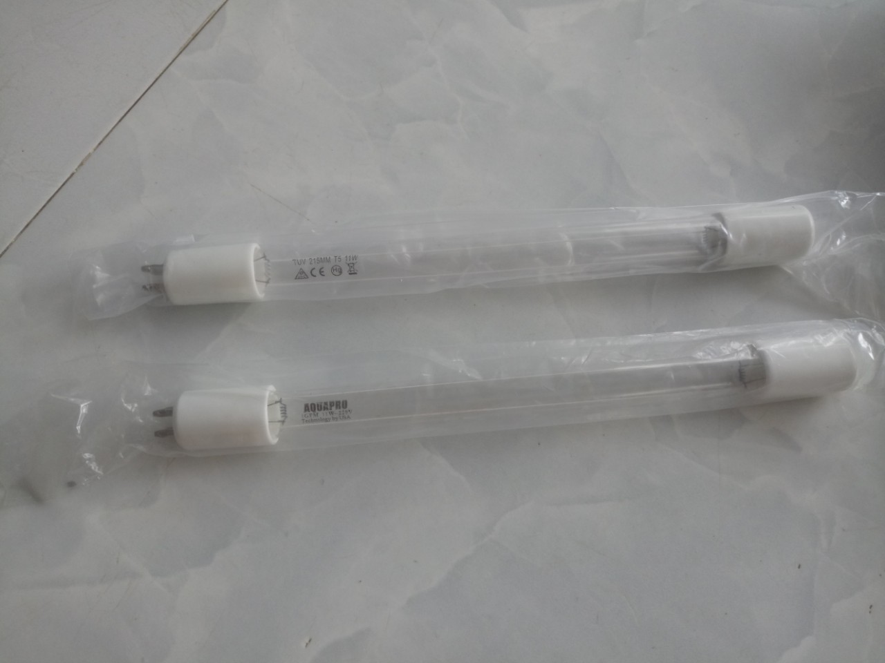 Bóng đèn tia cực tím