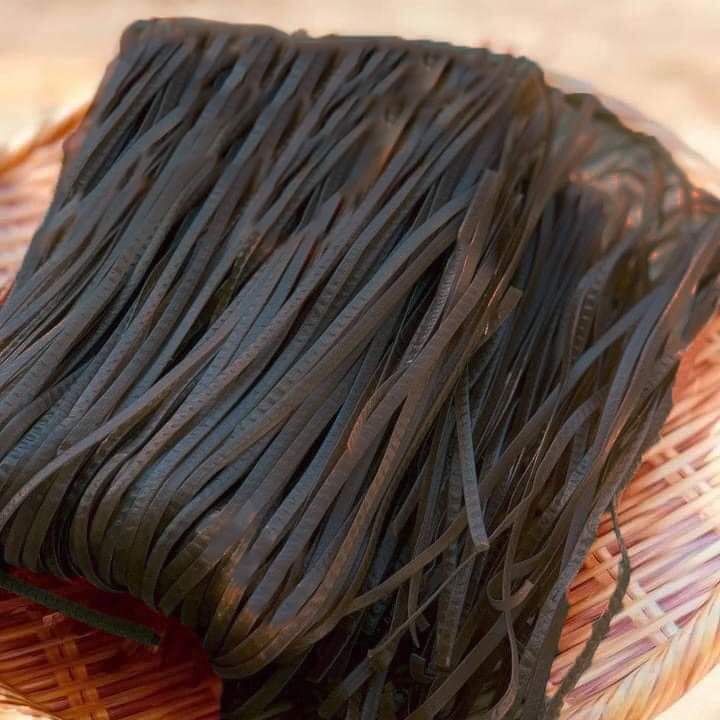 Mì phở gạo lứt đen làm từ 100%gạo đen nguyên cám gói 500g (phở