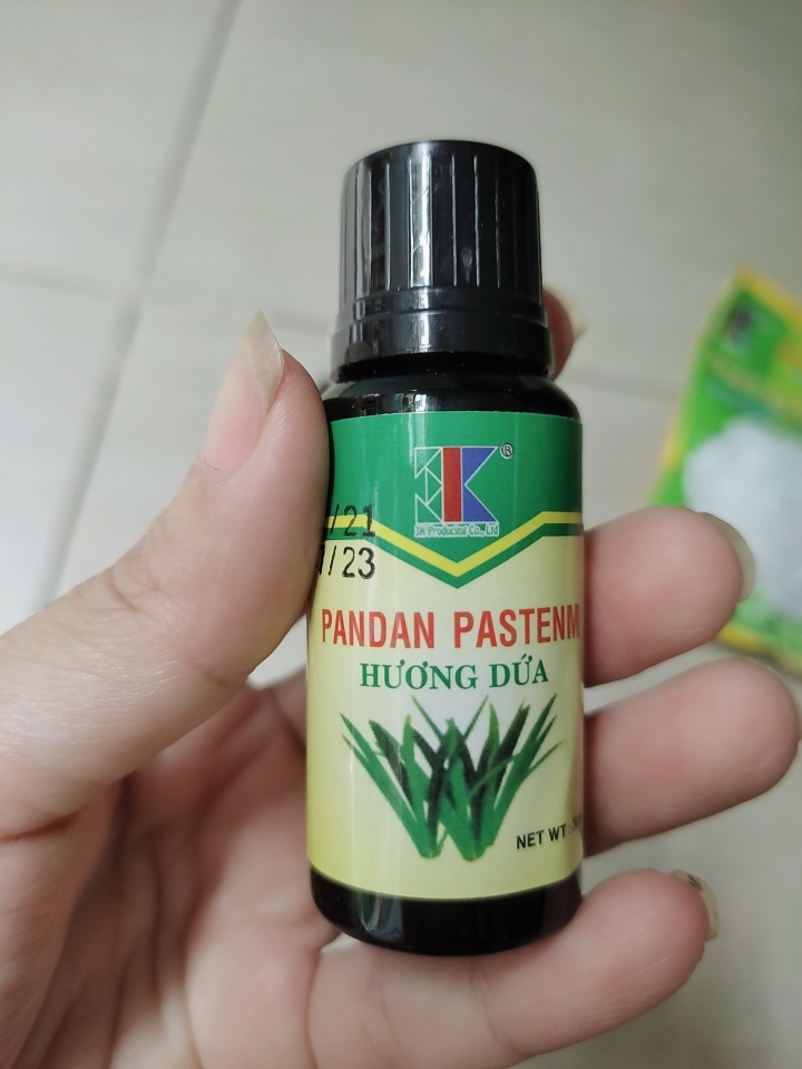 Combo 02 chai hương lá dứa có màu 3K - Misana