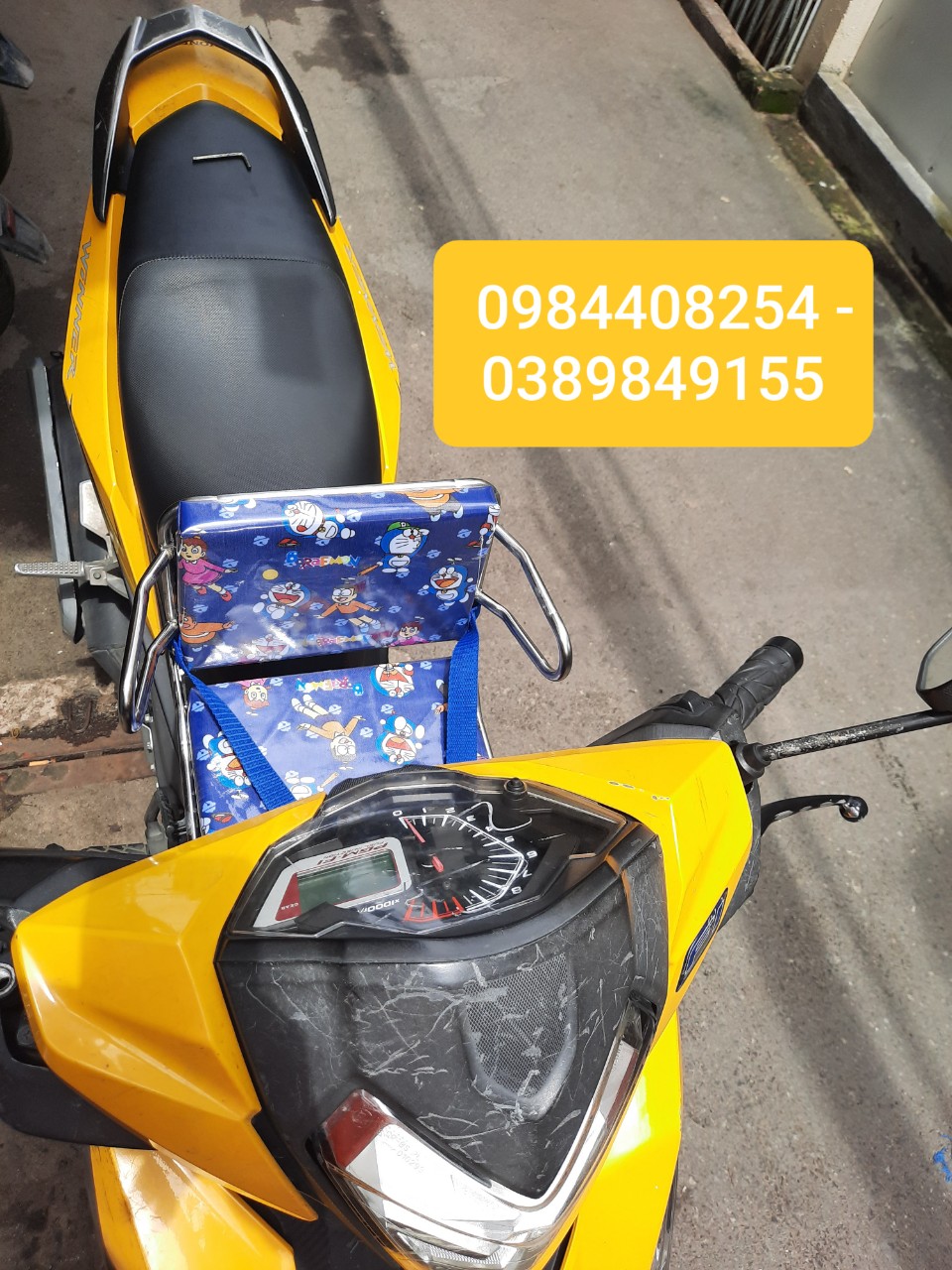 Ghế ngồi xe máy cho bé xe Exciter 135- 150 , Winner dựa có dây đai an toàn (không bao gồm baga)