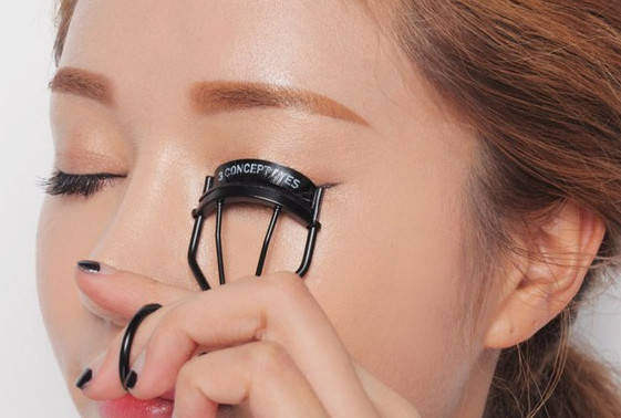 Dụng cụ bấm mi xịn , đồ bấm lông mi mini , bấm mi Kai Compact Eyelash Curler , đồ kẹp bấm mi Eye Lash tao mi cong tự nhiên , bấm mi kim loại , bấm mi Nhật Bản giá rẻ