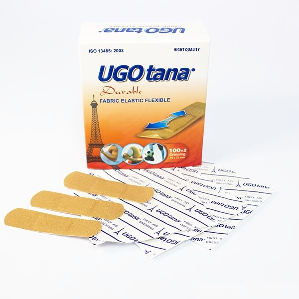 Băng cá nhân Ugotana hộp 102 miếng sản xuất tại Việt Nam dính chắc an toàn tiện lợi