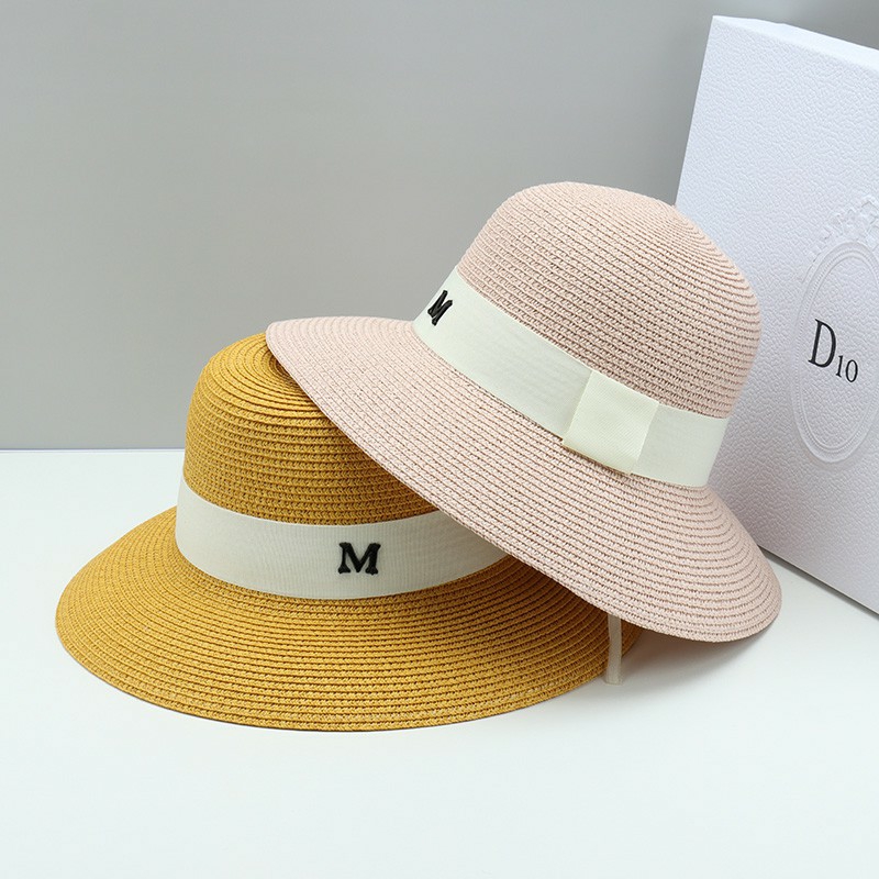 Mũ cói chữ M siêu hót