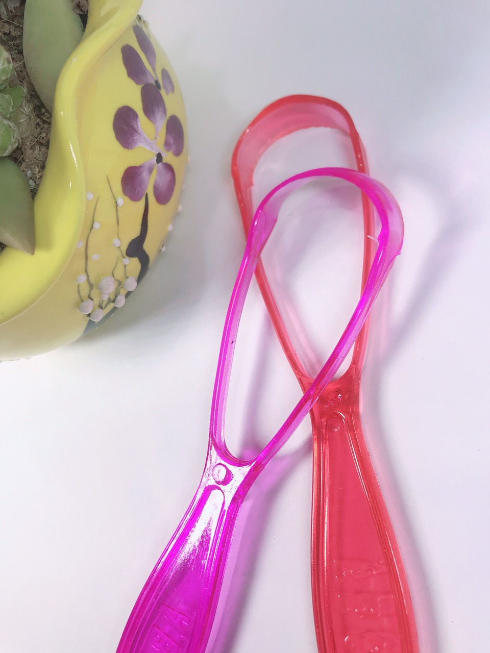 Cây Cạo Lưỡi / Dụng Cụ Nạo Lưỡi Làm Sạch Lưỡi Bằng Nhựa - Thìa Cạo Vệ Sinh Răng Miệng Mảng Bám-Cạo Lưỡi Nha Khoa, Thông Minh, Nhật / Cây Làm Sạch Lưỡi Trị Hôi Miệng Gratte Tongue - Kivovi