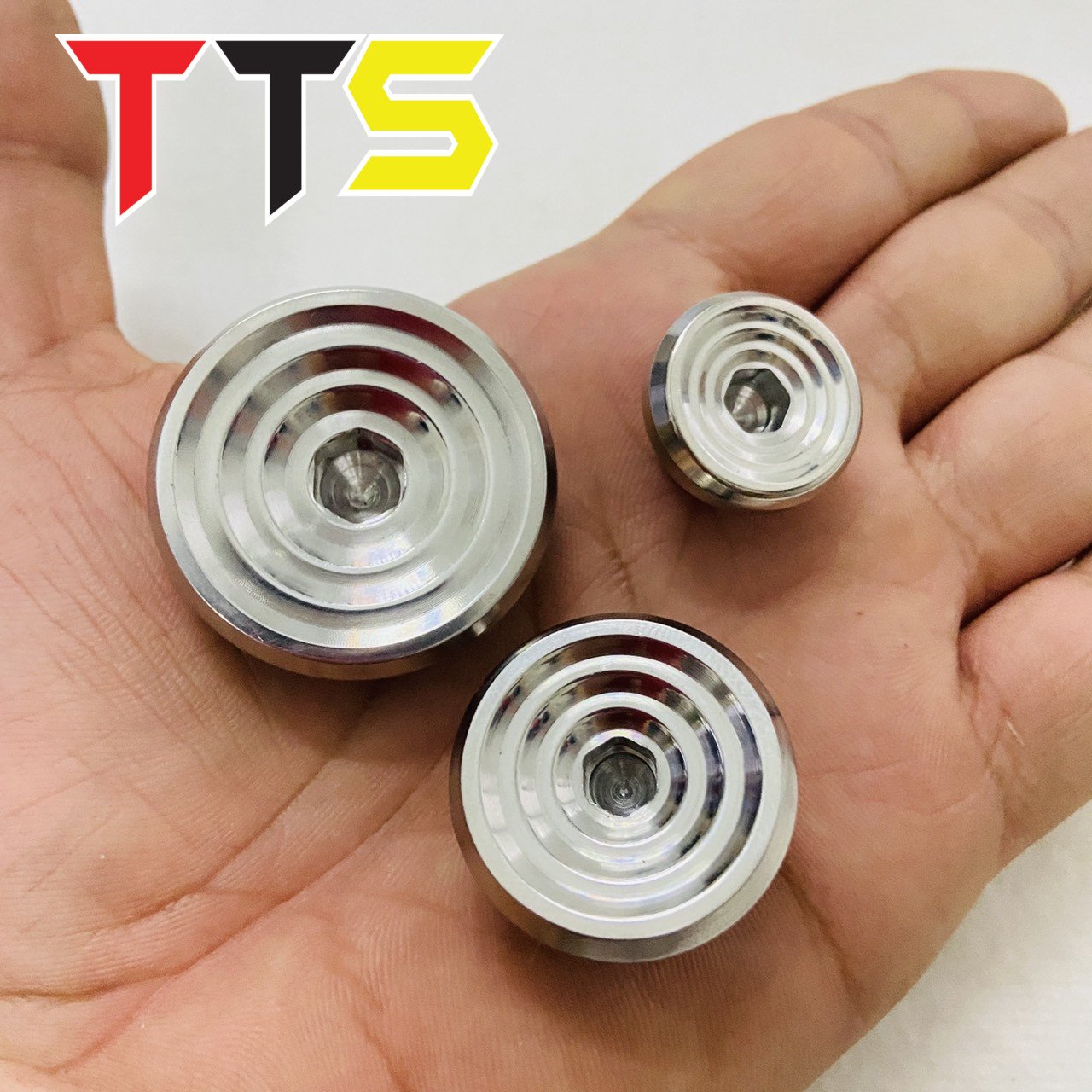 Bộ ốc mâm lửa, ốc nắp nhớt SALAYA V2 chất liệu inox 304 bao sáng bóng trọn đời