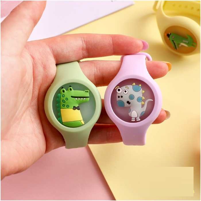 Vòng đeo tay đuổi có đèn led muỗi Đồng hồ đuổi muỗi tinh dầu tự nhiên an toàn với trẻ em