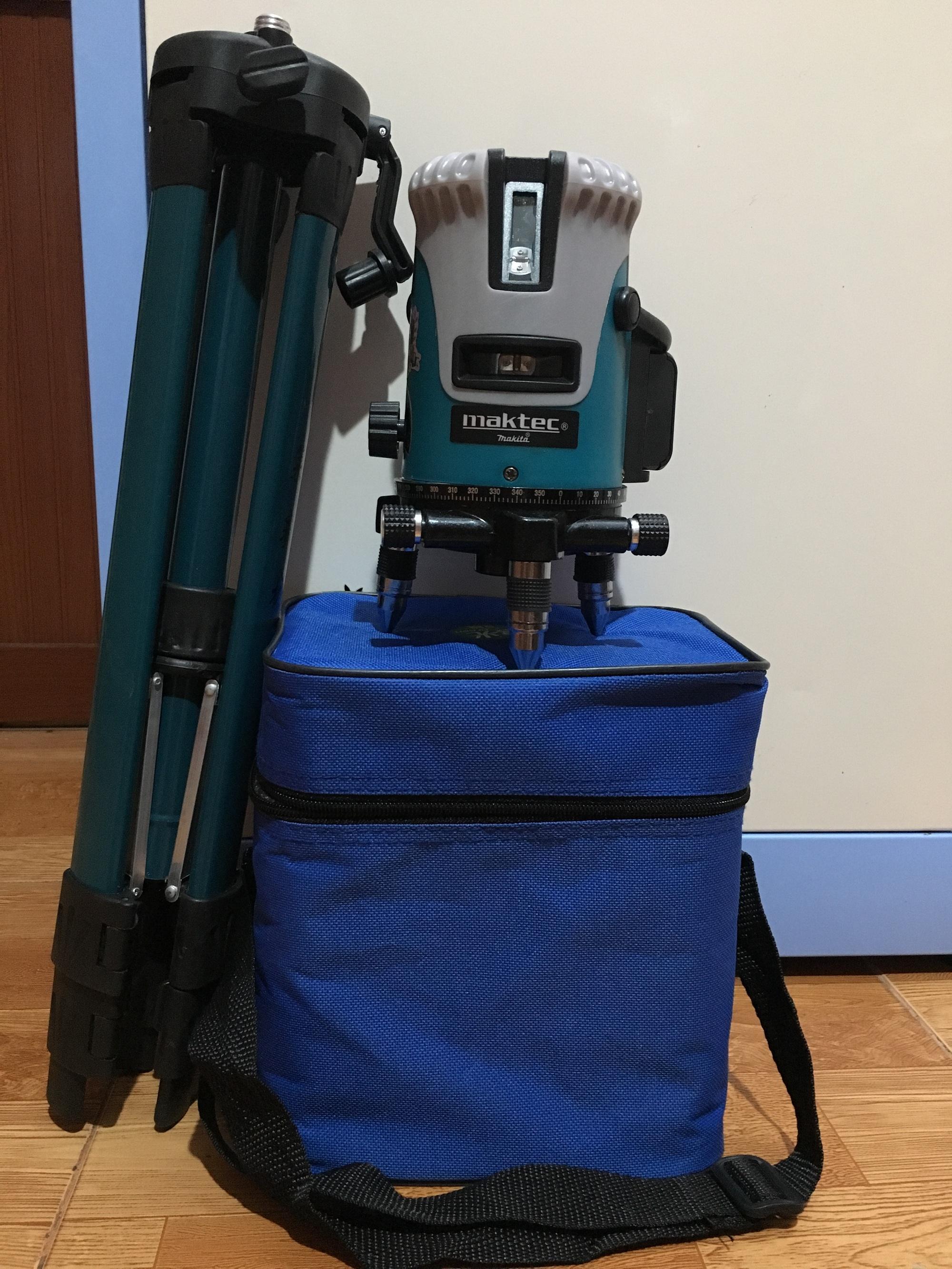 Máy cân mực laser Maktec 5 tia xanh