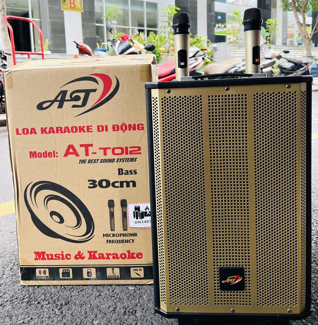 [SALE-SALE]LOA KÉO 3 TẤC AT-T012 bass ấm Tặng Kèm 2 Micro hát karaoke CỰC hay bảo hành 12 THÁNG - KHO DI DONG GIA SI