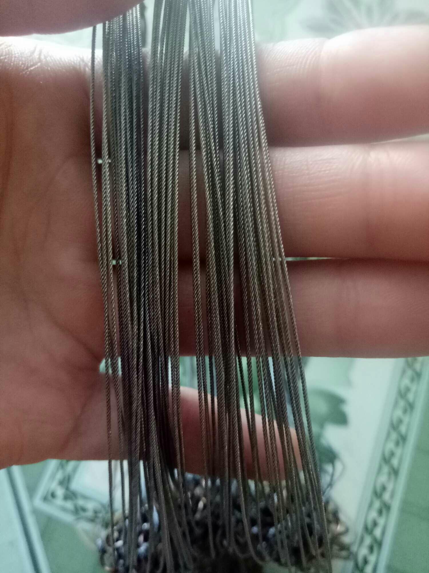 giò bẫy gà rừng 1 bộ 20 chân(cáp inox xe 4 cực nhạy,khoen đúc,dù siêu bền số 10,chân thép,dây liên kết màu cỏ khô tàng hình)