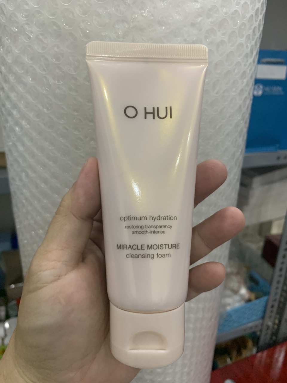 Sữa rửa mặt Ohui dưỡng ẩm 100ml
