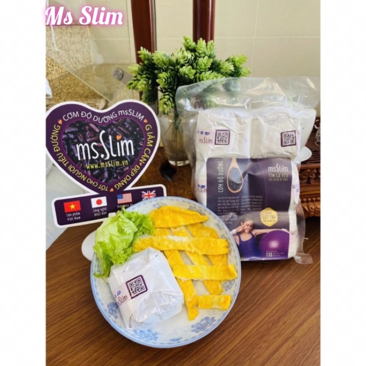Cơm gạo lức ms Slim chế biến sẵn rất ngon. Thích hợp cho người ăn kiêng, giảm cân, dân văn phòng...