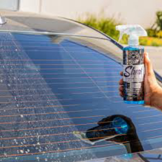 Nước lau kính không để lại sọc, an toàn cho phim cách nhiệt Chemical Guys Streak Free Window Clean - 478ml.