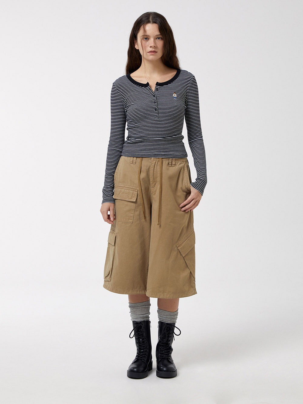 WHOAU Áo thun nữ Steve Ribbed Henry Neck T-shirt[B]_WHLAF4952F